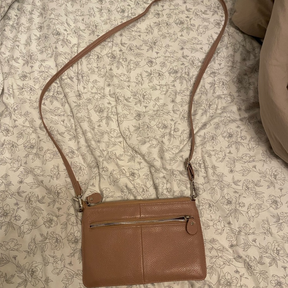Random bag that I got from my brother a year ago super clean :)